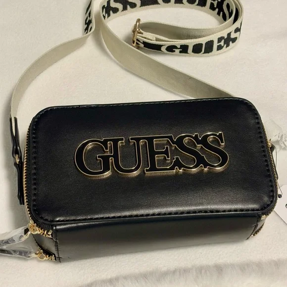 Guess - Picture 6 of 7
